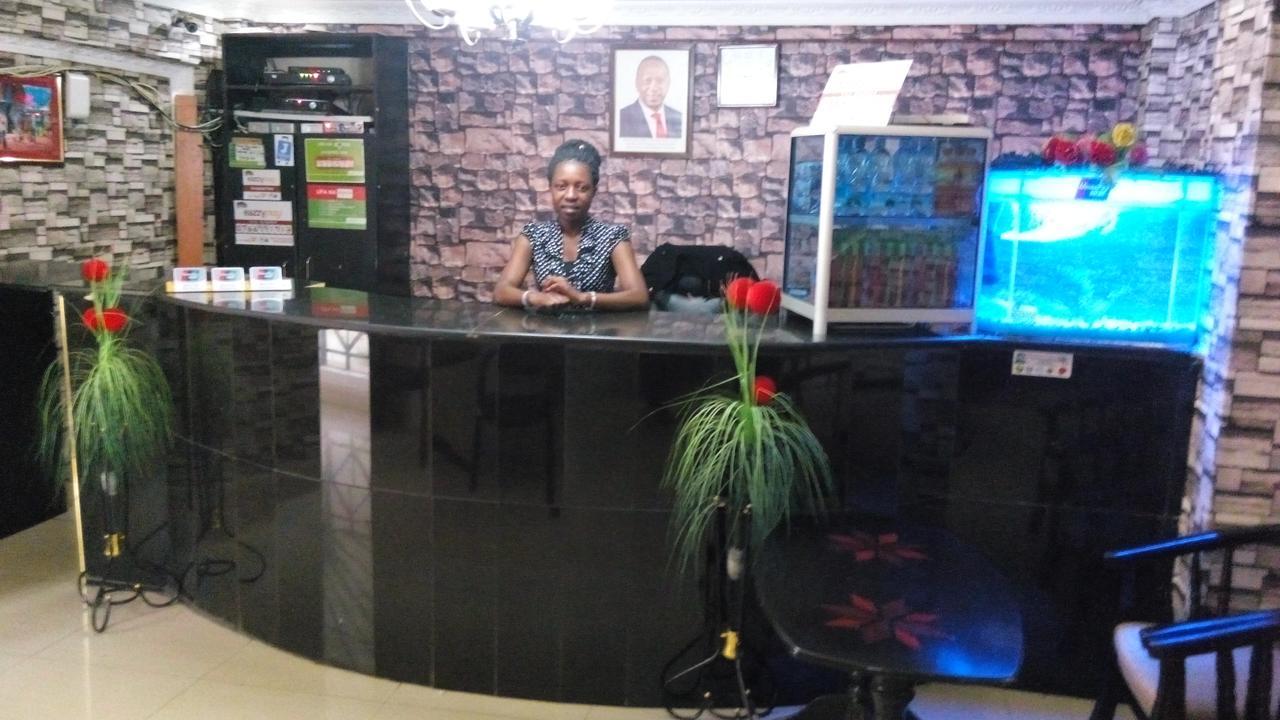 Royal Palm Hotel And Suites Nakuru Eksteriør bilde