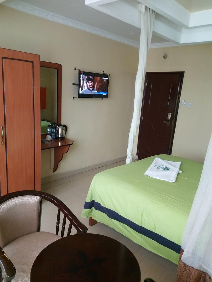 Royal Palm Hotel And Suites Nakuru Eksteriør bilde